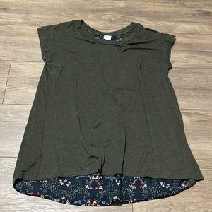 Short Sleeve Hi-Low Blouse